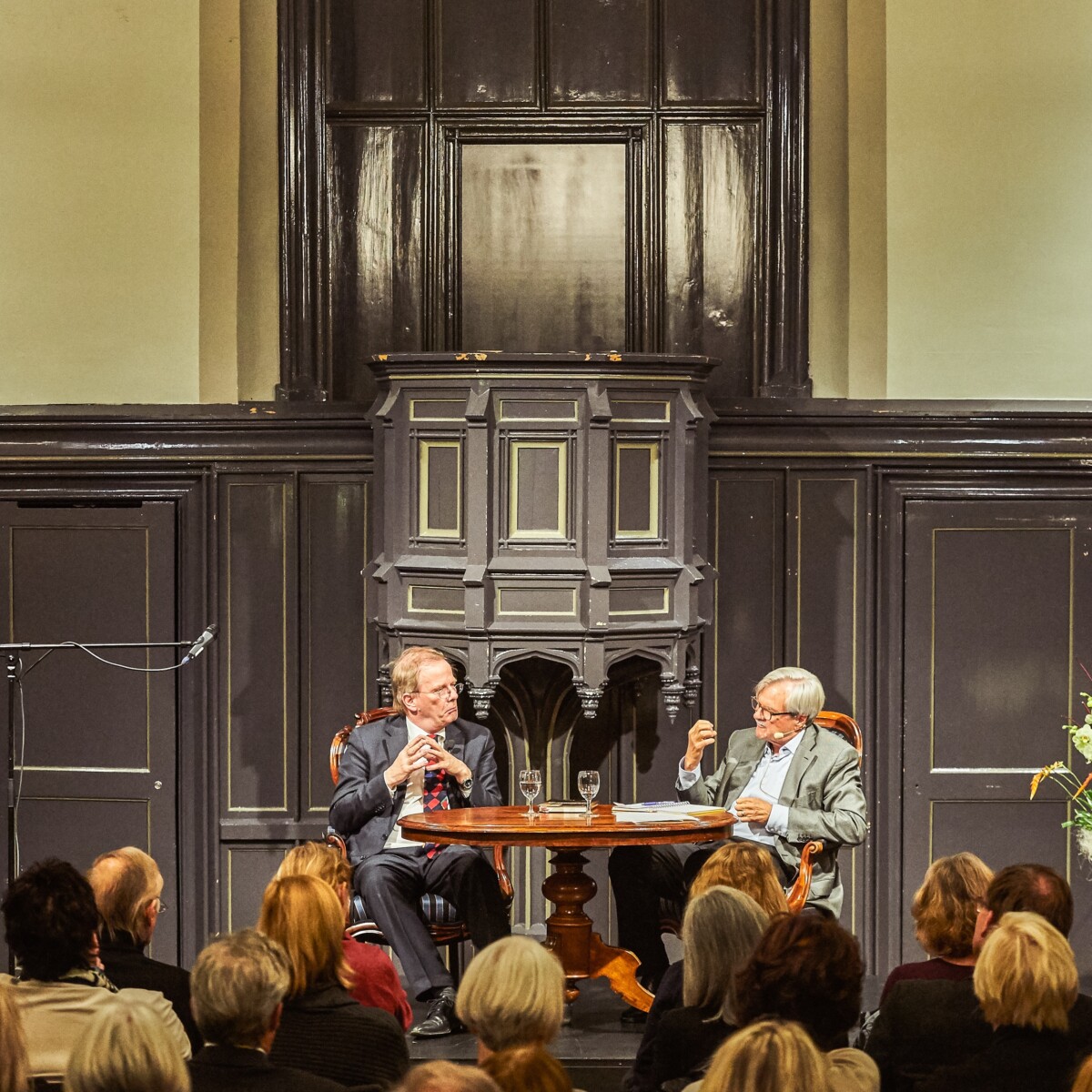 Daniel Hell im Dialog mit Andreas Kruse am zweiten Hohenegg Gespräch